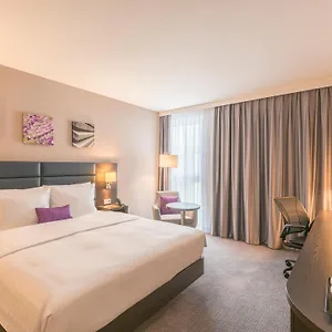 מלון Hilton Garden Frankfurt City Centre