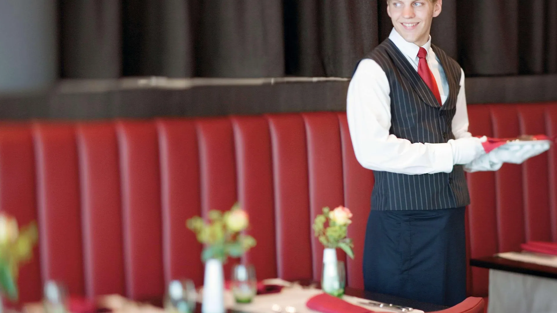 Mövenpick Hotel Frankfurt am Main City  4*,  Deutschland