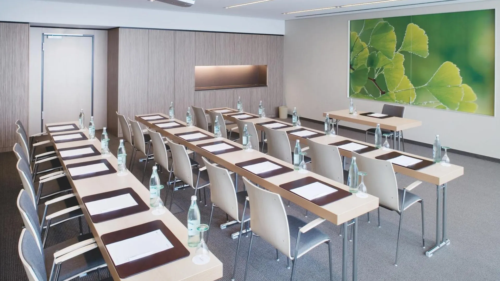 Mövenpick Hotel Frankfurt am Main City